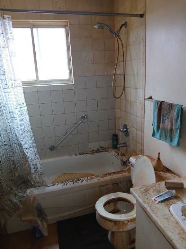Baignoire avant nettoyage